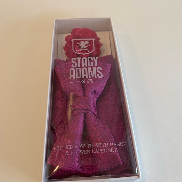 New Stacy Adams 3pc Pretied bow tie with hanky - Picture 2 of 2
